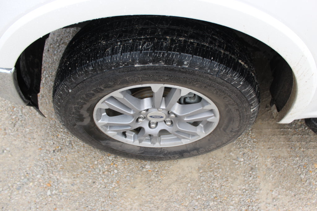 Used 2019 Ford F150 Lariat AWD/4WD image 9