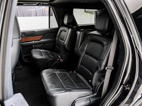 Used 2024 Lincoln Navigator Reserve image 37