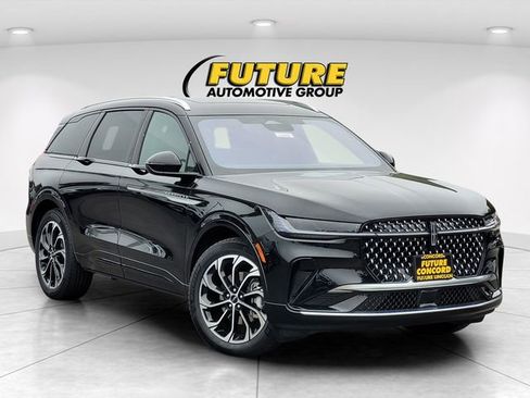 New 2026 Lincoln Nautilus Reserve image 1