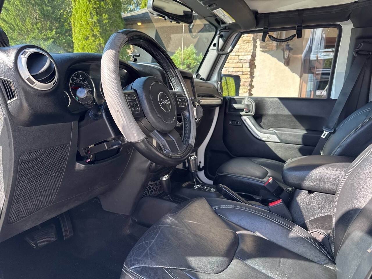 Used 2013 Jeep Wrangler Unlimited Sahara w/ Dual Top Group AWD/4WD image 11