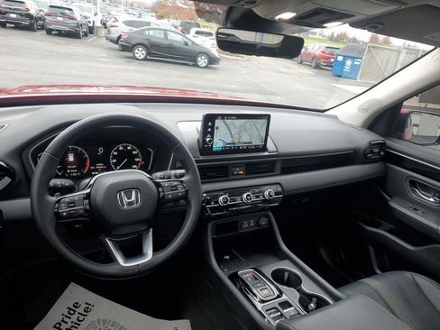 Used 2023 Honda Pilot Touring image 28
