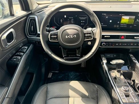 Certified 2024 Kia Sorento SX image 30