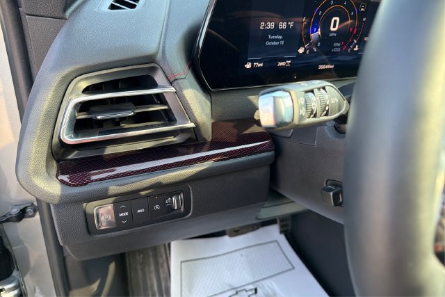 Used 2024 Chevrolet Traverse RS AWD/4WD image 16