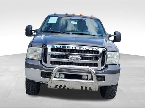 Used 2005 Ford F350 XLT AWD/4WD image 2