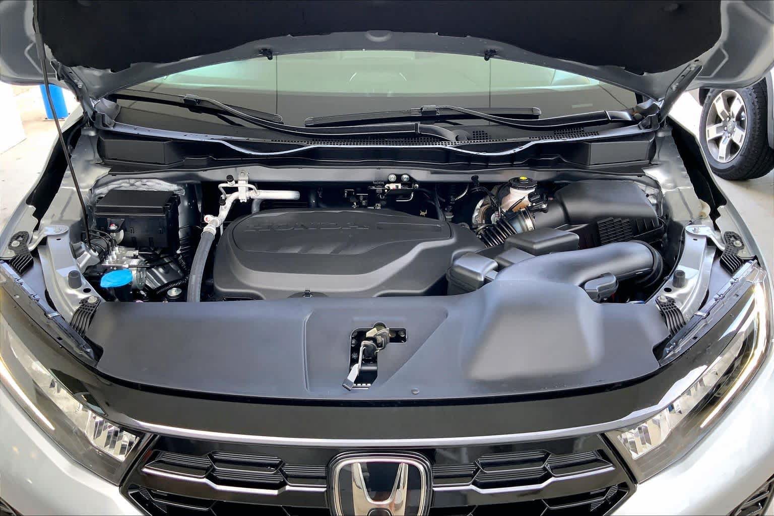 New 2026 Honda Odyssey Elite image 18