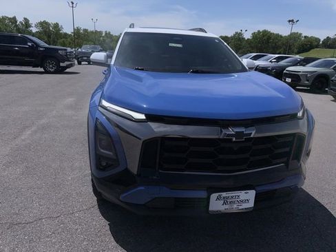 Used 2025 Chevrolet Equinox ACTIV w/ Safety and Technology Package AWD/4WD image 4