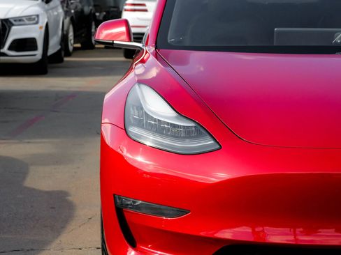 Used 2019 Tesla Model 3 Performance image 50