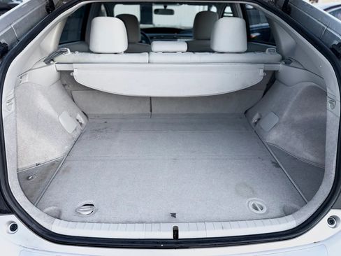 Used 2013 Toyota Prius Two FWD image 17