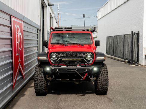 Used 2024 Jeep Wrangler Unlimited AWD/4WD image 43