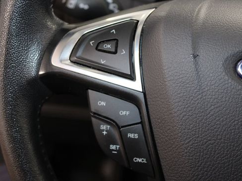 Used 2024 Ford Edge SEL AWD/4WD image 19