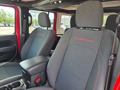 Used 2025 Jeep Wrangler Unlimited Rubicon AWD/4WD image 21