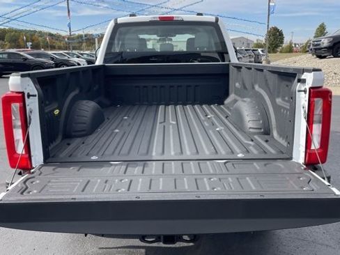 Used 2024 Ford F250 XL image 4