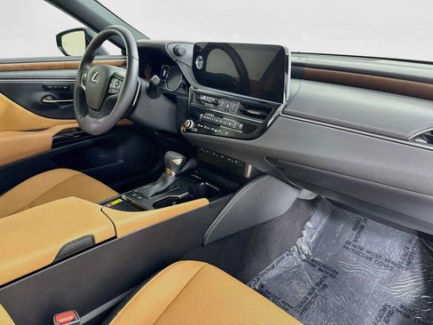 Used 2023 Lexus ES 300h w/ Premium Package FWD image 30