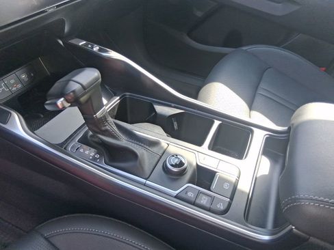 Used 2025 Kia Sorento S w/ Panoramic Sunroof Package image 17