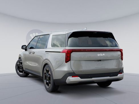 New 2026 Kia Carnival EX image 5