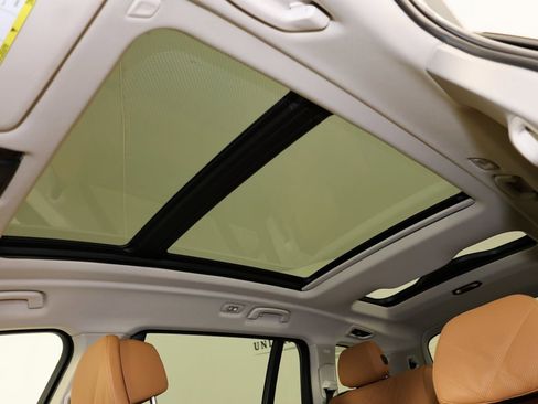 Used 2023 BMW X7 xDrive40i w/ Executive Package image 14