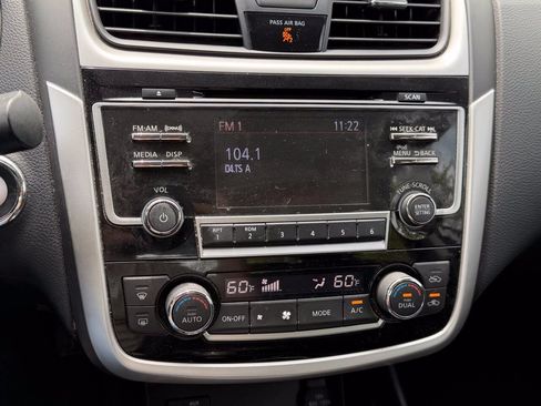 Used 2018 Nissan Altima 2.5 SV FWD image 20