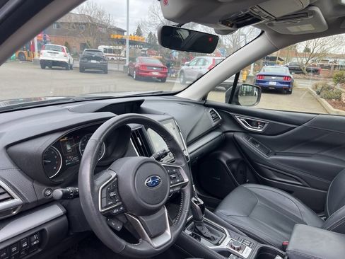 Used 2020 Subaru Forester Limited w/ Popular Package #3 image 7