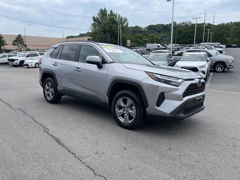 Used 2024 Toyota RAV4 XLE w/ Convenience Package AWD/4WD image 6
