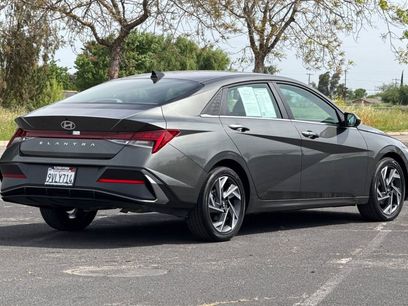 Used 2025 Hyundai Elantra SEL