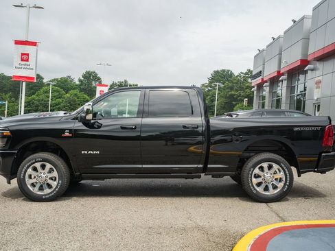 New 2026 RAM 2500 Laramie AWD/4WD image 4