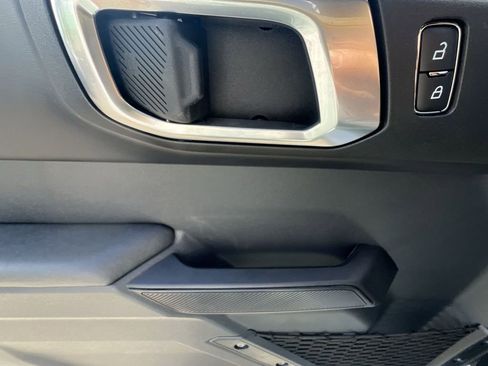 New 2025 Ford Bronco Badlands AWD/4WD image 23