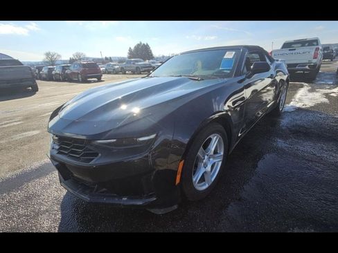 Used 2023 Chevrolet Camaro LT w/ Technology Package image 3