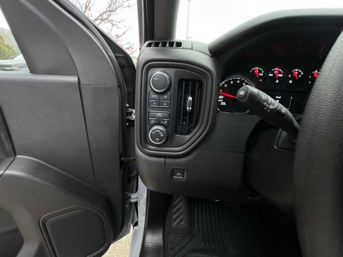 Certified 2024 Chevrolet Silverado 1500 Custom Trail Boss w/ LPO, Dark Essentials Package image 17