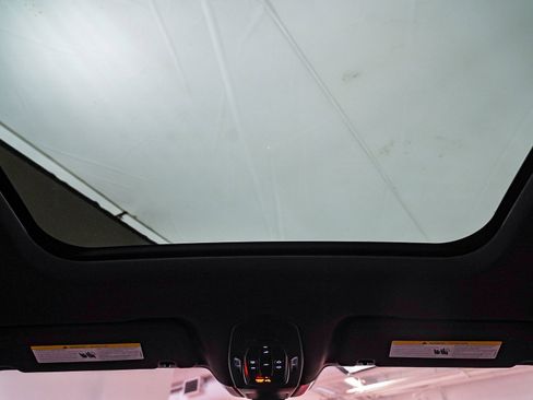 Used 2025 Porsche Panamera 4S image 20