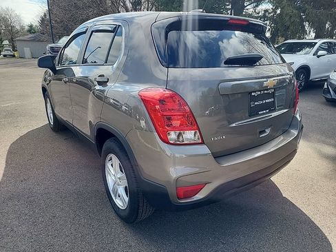 Used 2020 Chevrolet Trax LS w/ Tint and Cruise Package FWD image 7