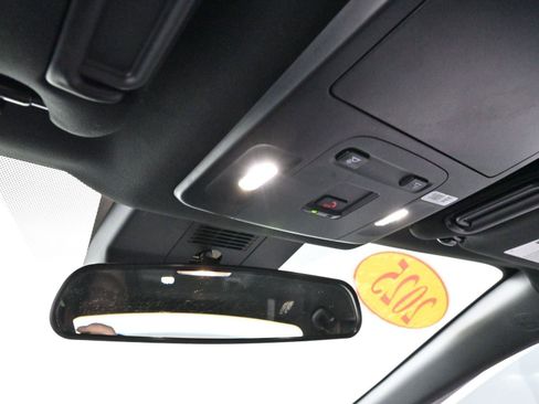 Used 2025 Toyota Camry SE image 24