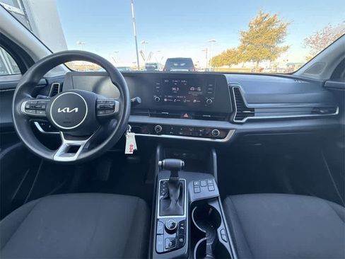 Used 2023 Kia Sportage LX image 15