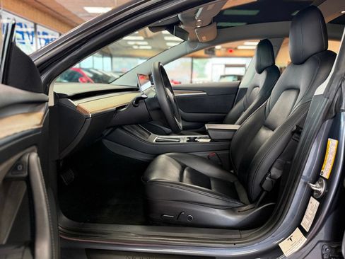 Used 2022 Tesla Model 3 RWD image 15