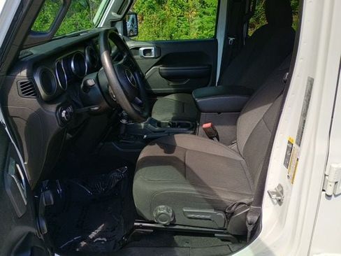 Used 2021 Jeep Wrangler Unlimited Sport AWD/4WD image 24