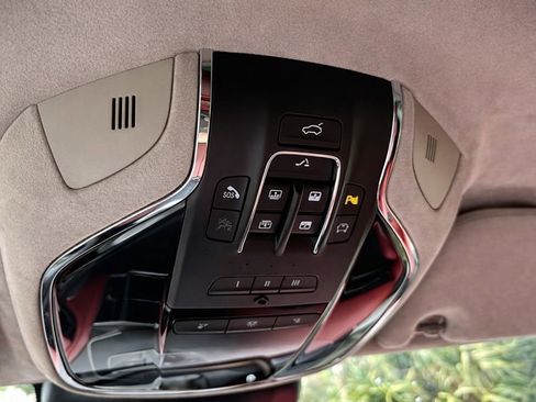 Used 2023 Maserati Levante Modena image 18