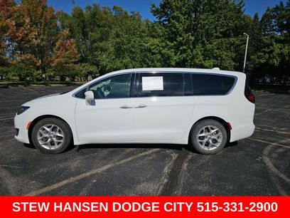 Used 2018 Chrysler Pacifica Touring Plus w/ Tire & Wheel Group