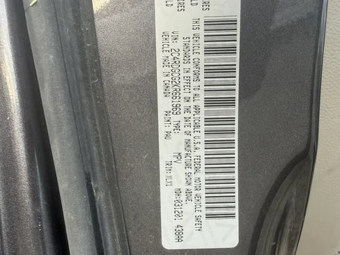 Used 2019 Dodge Grand Caravan SXT FWD image 31