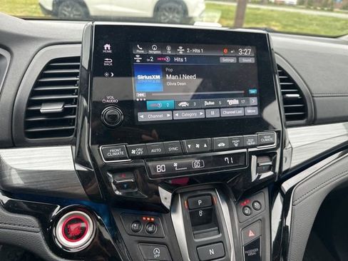 Used 2023 Honda Odyssey Elite image 11