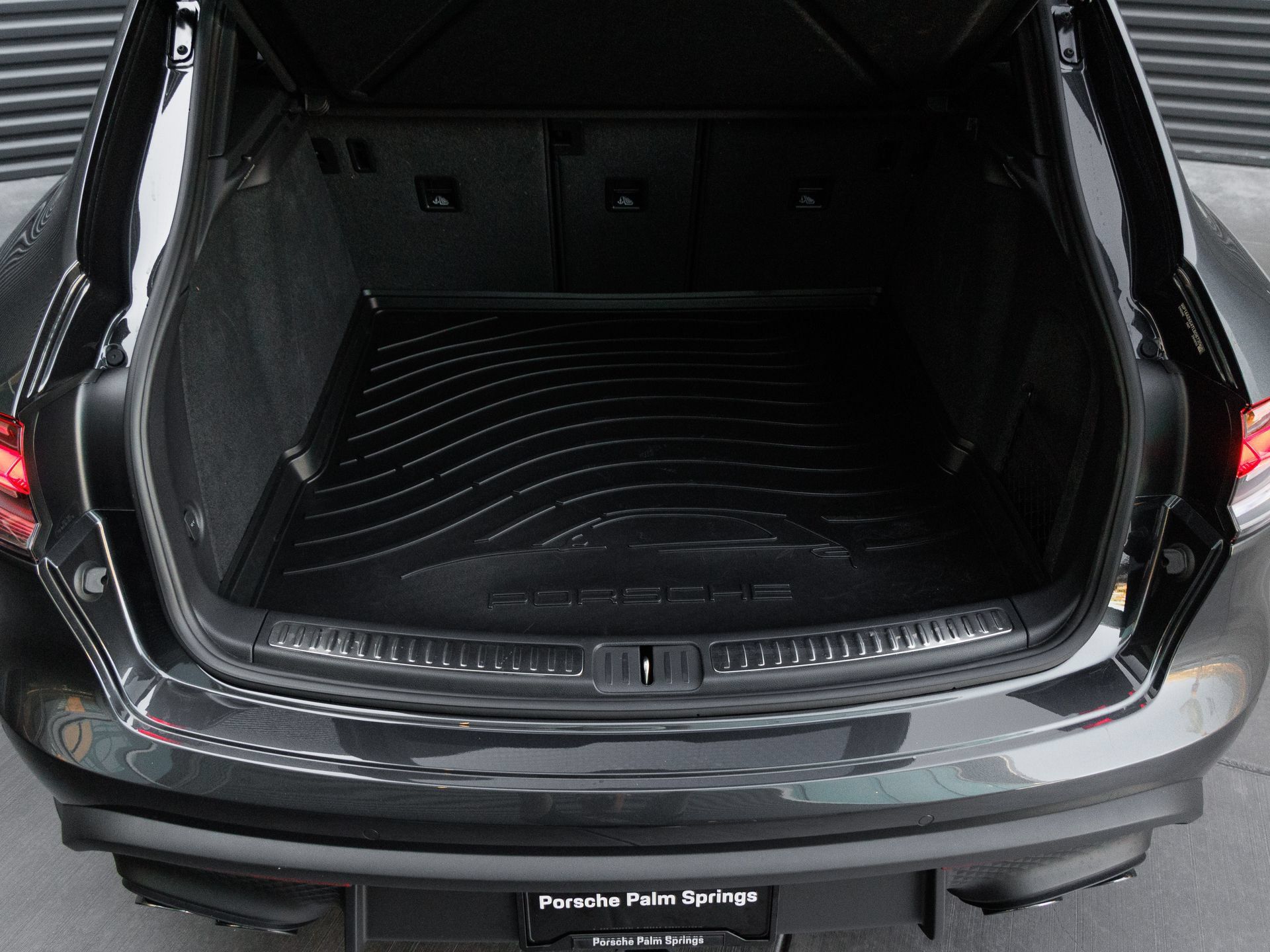 Certified 2026 Porsche Macan AWD/4WD image 26