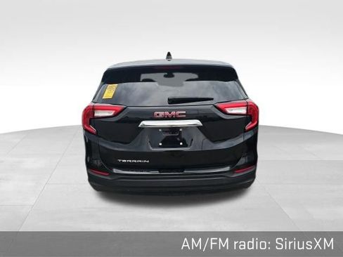 Used 2024 GMC Terrain SLE image 6