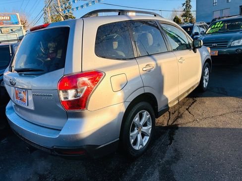 Used 2015 Subaru Forester 2.5i Premium w/ All-Weather Package image 11