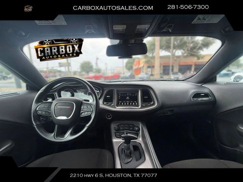 Used 2023 Dodge Challenger R/T RWD image 9