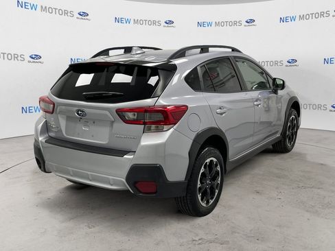 Used 2023 Subaru Crosstrek 2.0i Premium image 4