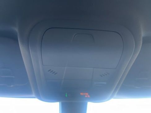 Used 2020 Chevrolet Equinox LT image 26