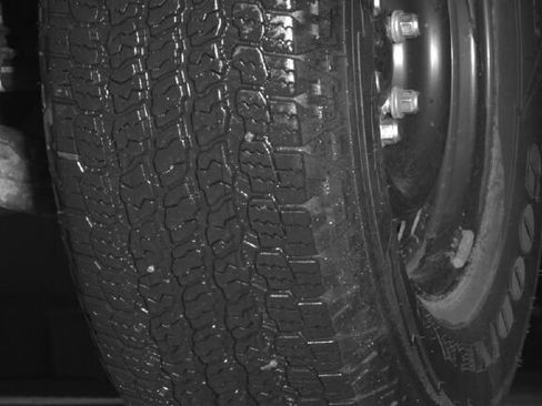 Used 2019 Toyota Tacoma TRD Off-Road image 8