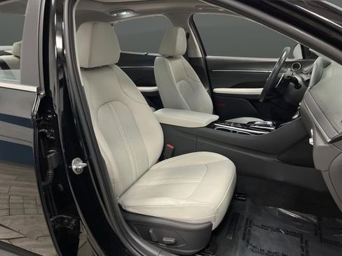 Used 2023 Hyundai Sonata Limited w/ Cargo Package image 31