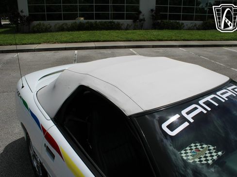 Used 1997 Chevrolet Camaro Z28 image 14