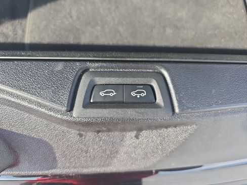 Used 2026 BMW X7 xDrive40i AWD/4WD image 12