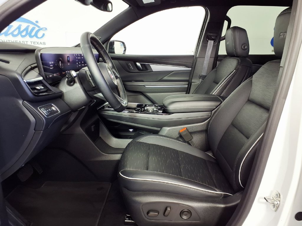 Used 2026 Buick Enclave Sport Touring FWD image 7