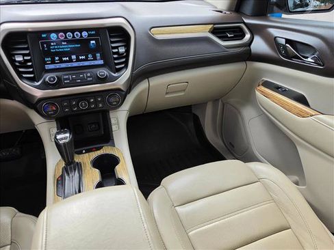 Used 2017 GMC Acadia Denali w/ Technology Package AWD/4WD image 20